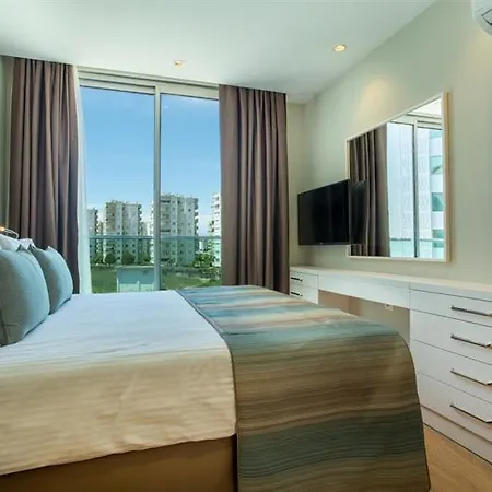 Otel Aska River 4*
